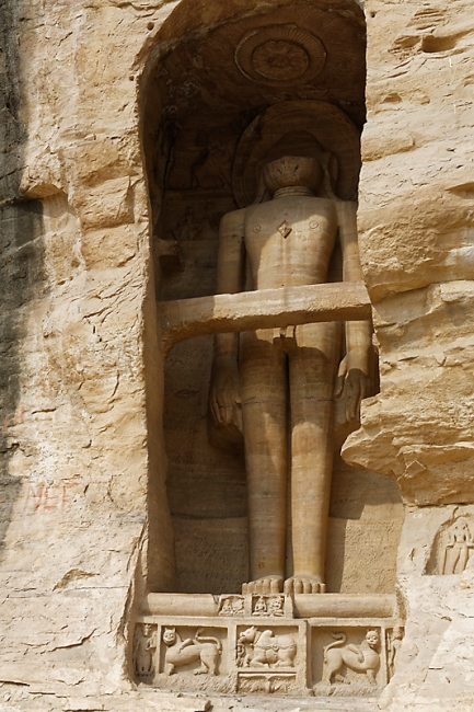 Gwalior-Statues jaïnes-067